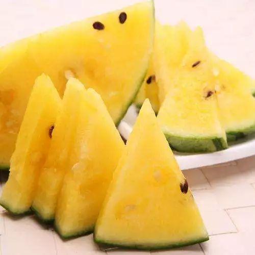 哪里吃热门瓜好吃呢视频,热门“哪里吃”视频推荐美食攻略